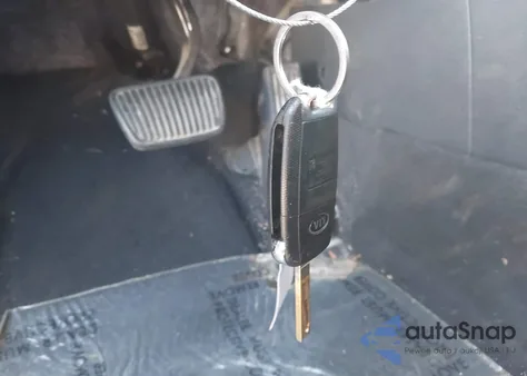 2017 Kia Optima Lx from USA, damaged, VIN 5XXGT4L30HG170887